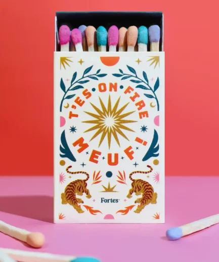 T'es on fire meuf ! - Les allumettes multicolores